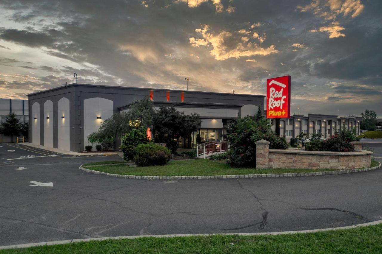 Red Roof Inn Plus Newark Liberty Airport - Carteret Exterior foto