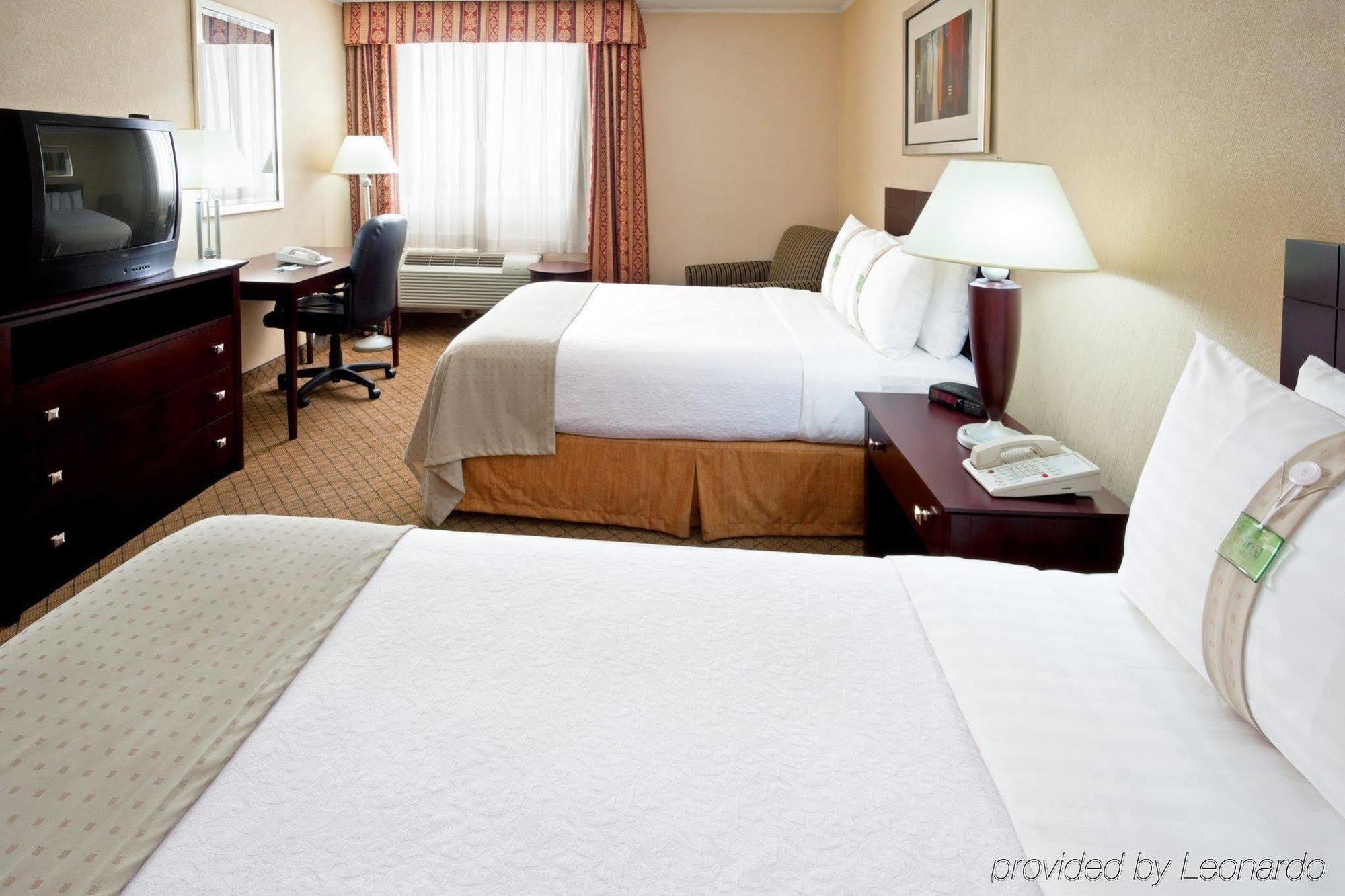 Red Roof Inn Plus Newark Liberty Airport - Carteret Quarto foto